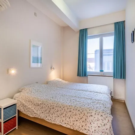In With Side Sea View, Cleaning Included 아파트 *
